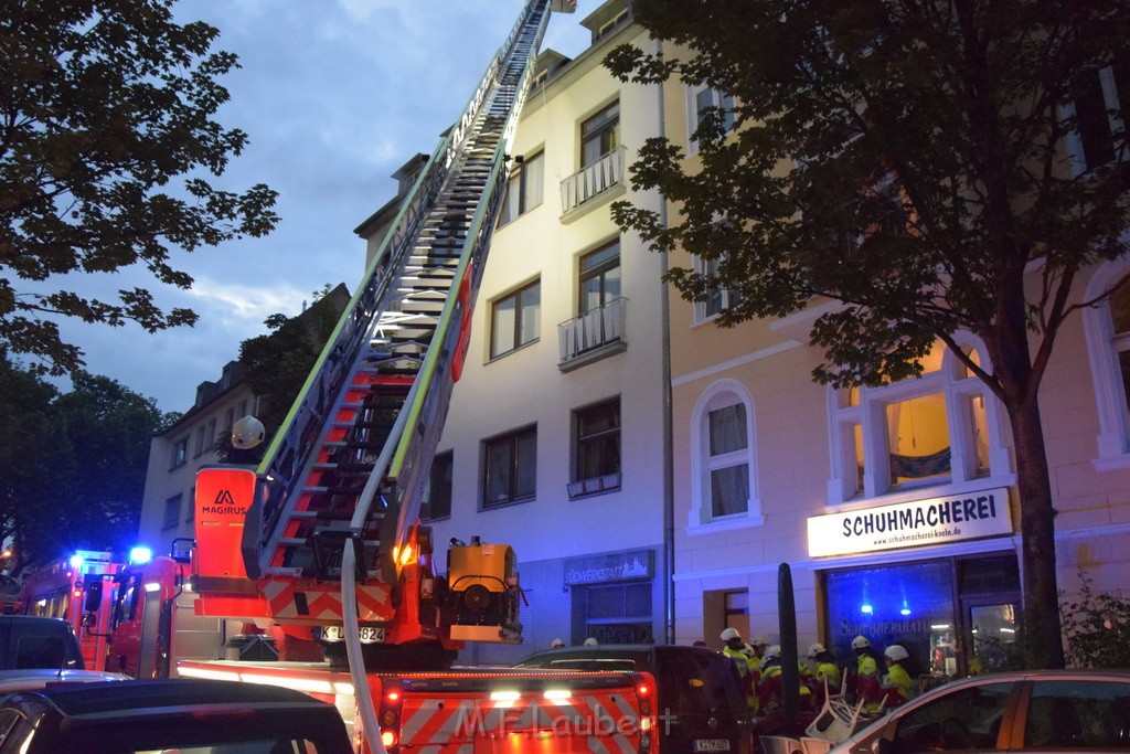 Feuer 2 Y Koeln Neustadt Sued Darmstaedterstr P058.JPG - Miklos Laubert